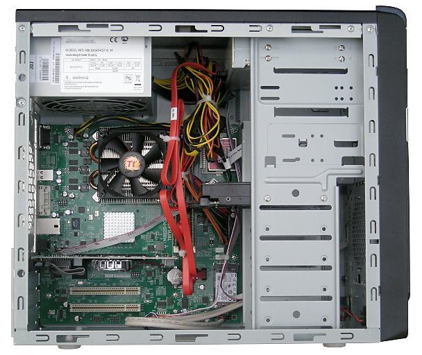 Вид системного блока со снятой боковой стенкой